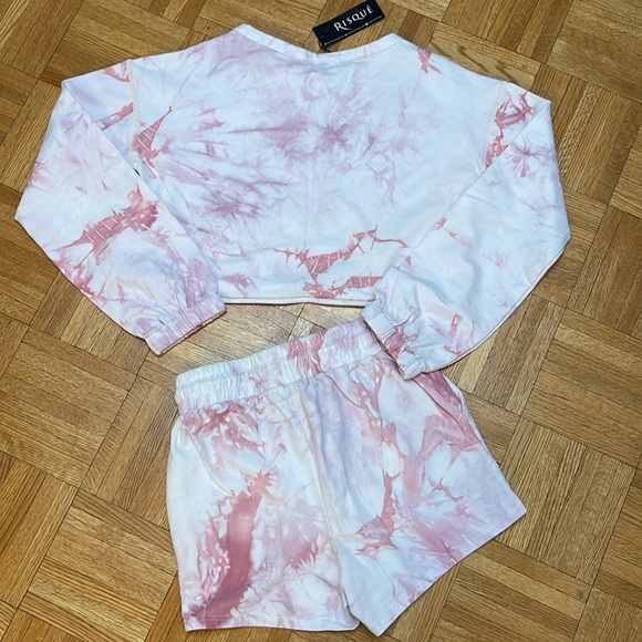 Luna - Picture 10 of 13